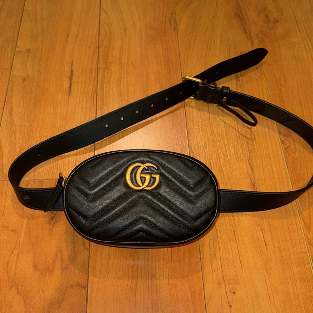 GUCCI Leather Belt Bag / Fanny Pack